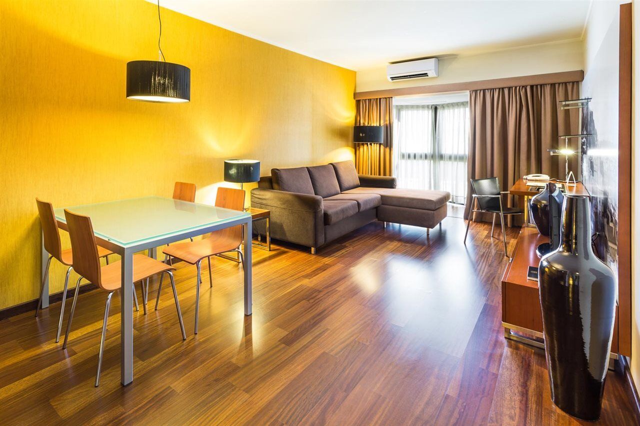 Apart-hotel Legendary 4*